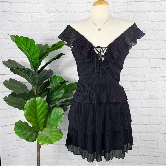 EXPRESS flutter tiered pleated lace up dress - Picture 1 of 6